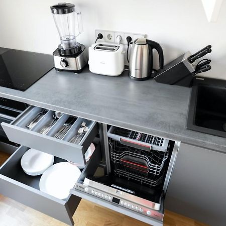 Brand New, Family-Friendly With A Great Location - Moon Apartment Ventspils Eksteriør billede